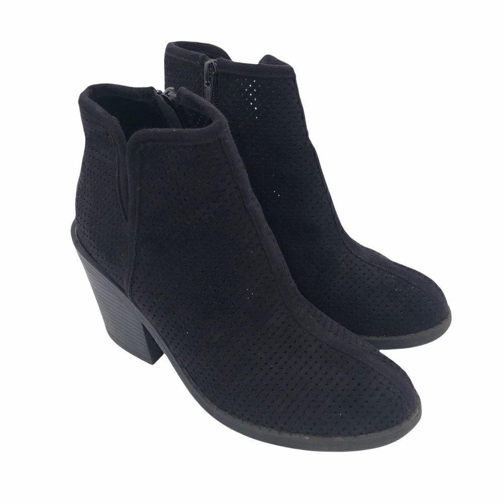 Soda size 6 Heeled Booties
.